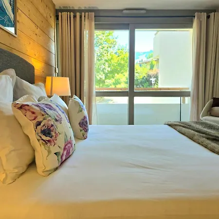 Modern Rochebrune In Out Apartment *